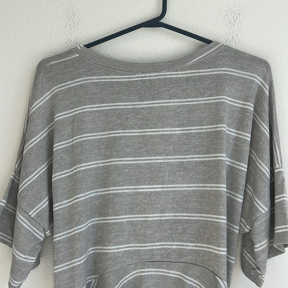 NEW Urban Outfitters Lumiere Gray Paloma Stripe Back Tie Short Sleeve Tee - Picture 7 of 10